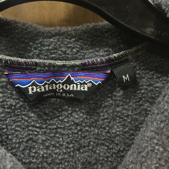 Vintage Early 1990s Patagonia Gray with Red Trim Fleece Pullover Size Small. - Picture 3 of 10